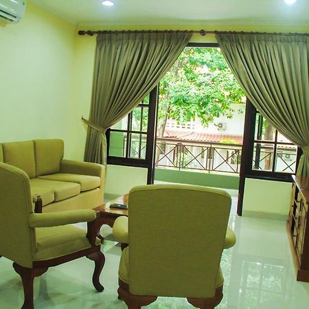 Country Woods Jakarta Aparthotel Cilandak  Kültér fotó